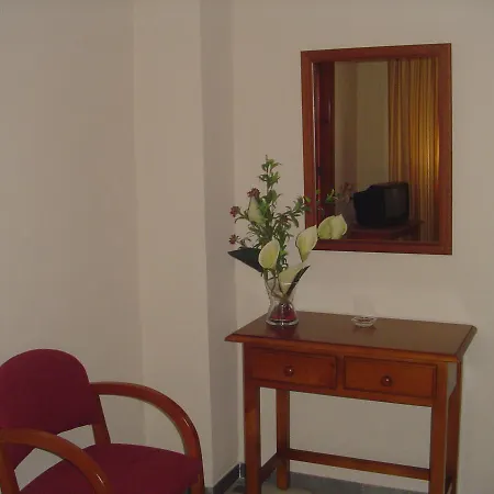 Hostal Cabrera-2
